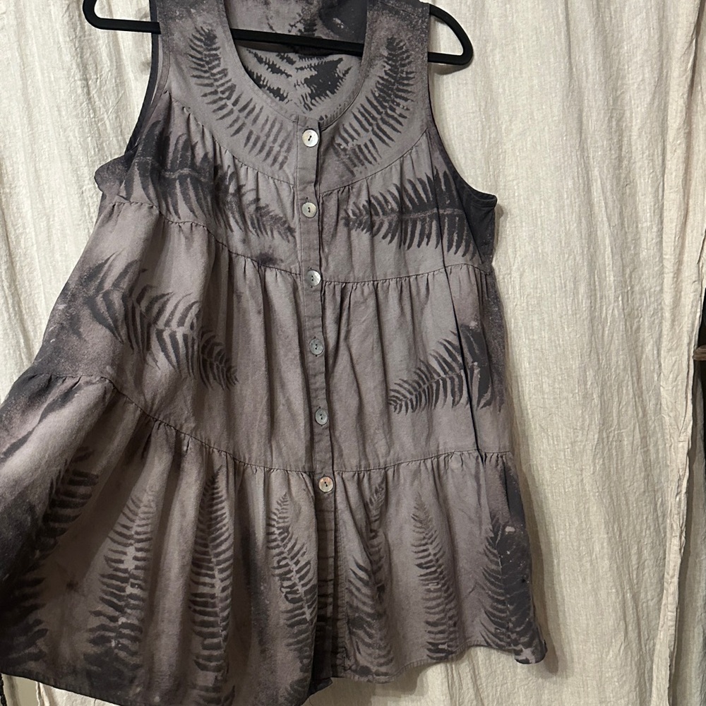 Eco Printed Women's Sleeveless Button-Down Top